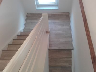 Boden Treppe CV Holzoptik
