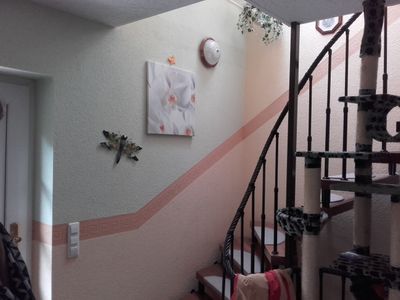 Flur Strukturputz farbliche Gestaltung